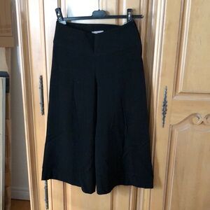 - Costa Blanca wide leg Gaucho pants xs